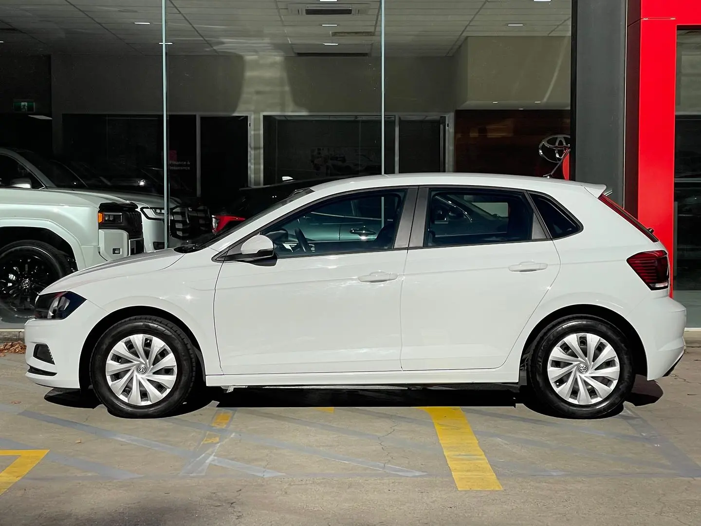 2020 Volkswagen Polo Gallery Image 5