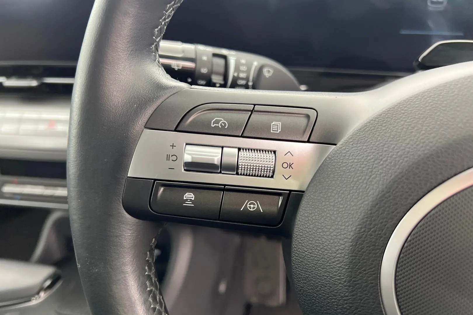 2024 Hyundai Kona Gallery Image 13