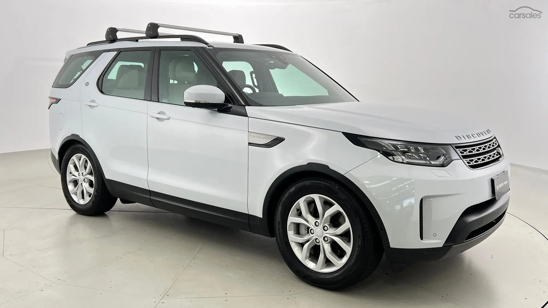 2019 Land Rover Discovery Image 4