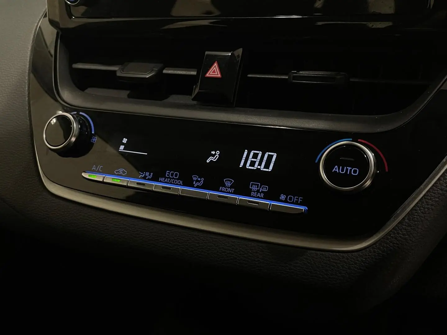 2021 Toyota Corolla Gallery Image 15