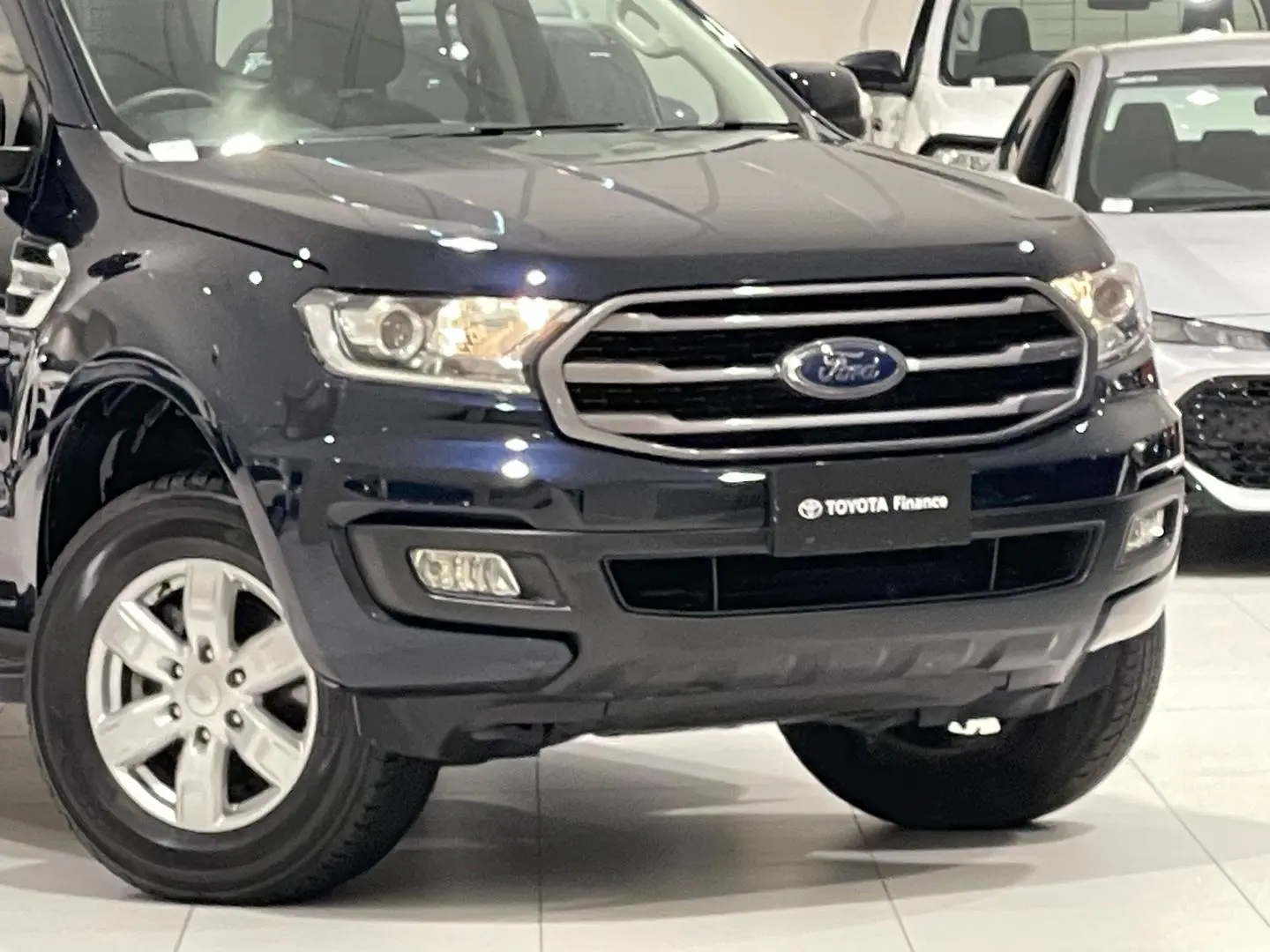 2021 Ford Everest Image 3