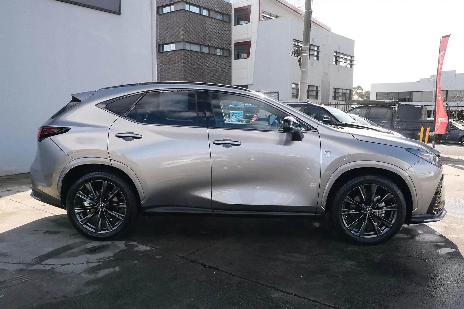 2024 Lexus NX Gallery Image 5