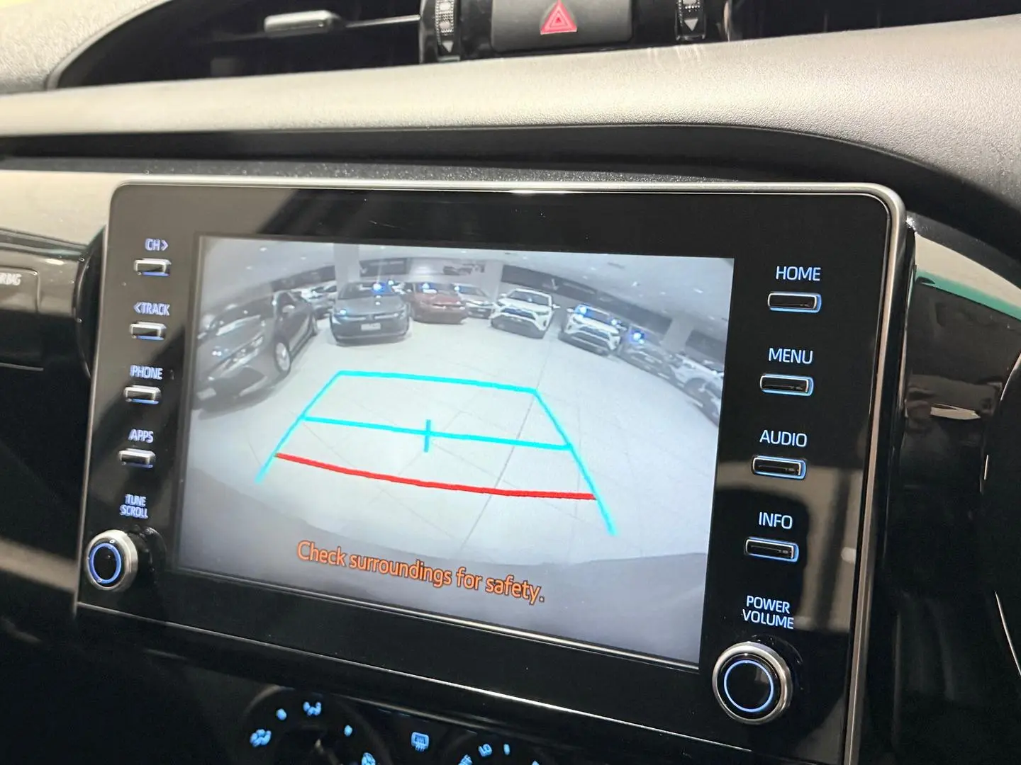 2020 Toyota Hilux Gallery Image 19