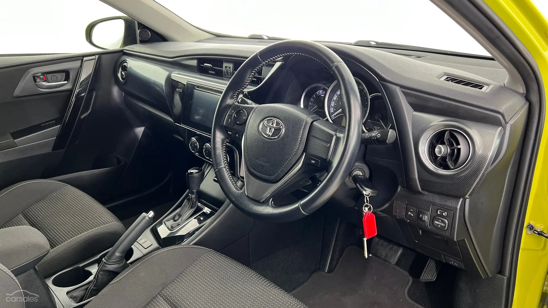 2018 Toyota Corolla Image 19