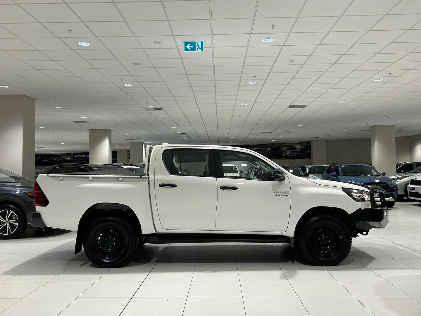 2022 Toyota Hilux Gallery Image 2