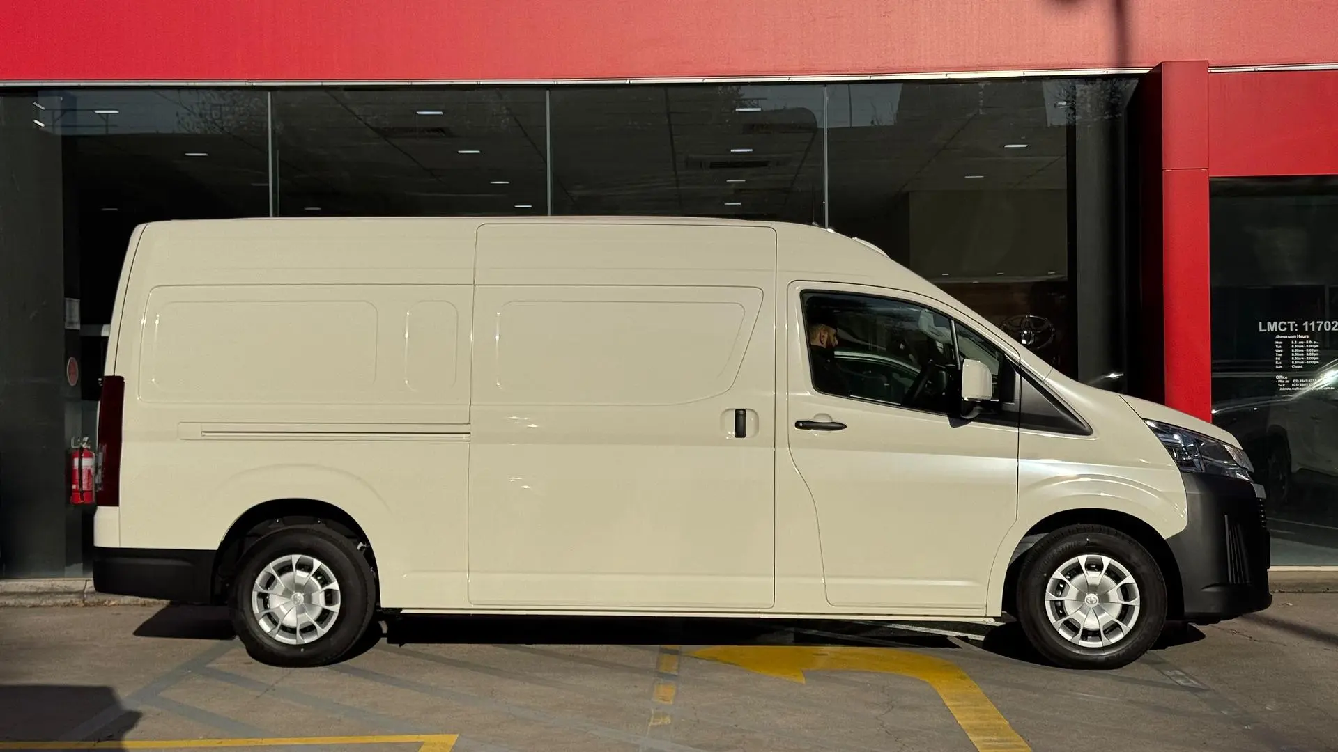 2025 Toyota Hiace Gallery Image 7