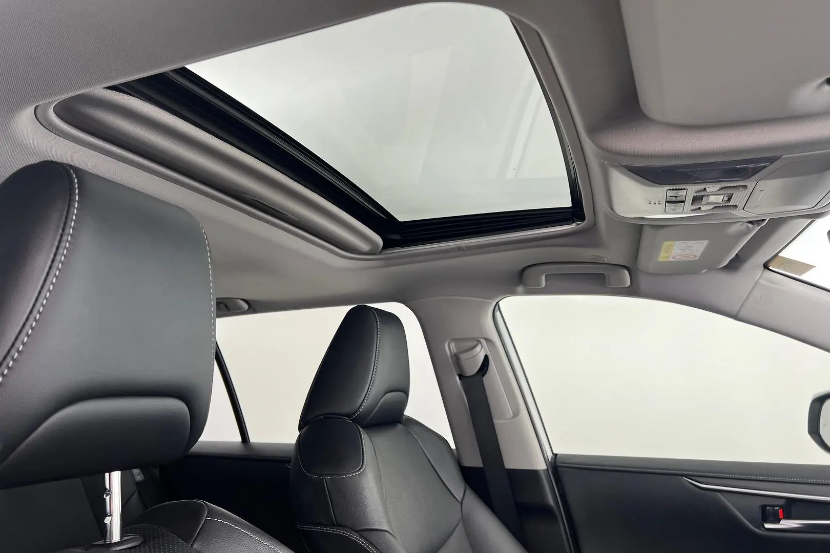 2023 Toyota RAV4 Gallery Image 12