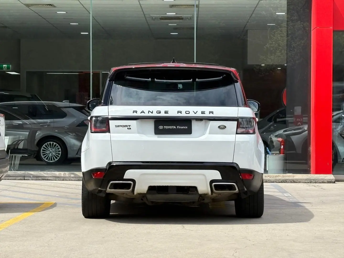 2021 Land Rover Range Rover Sport Gallery Image 10