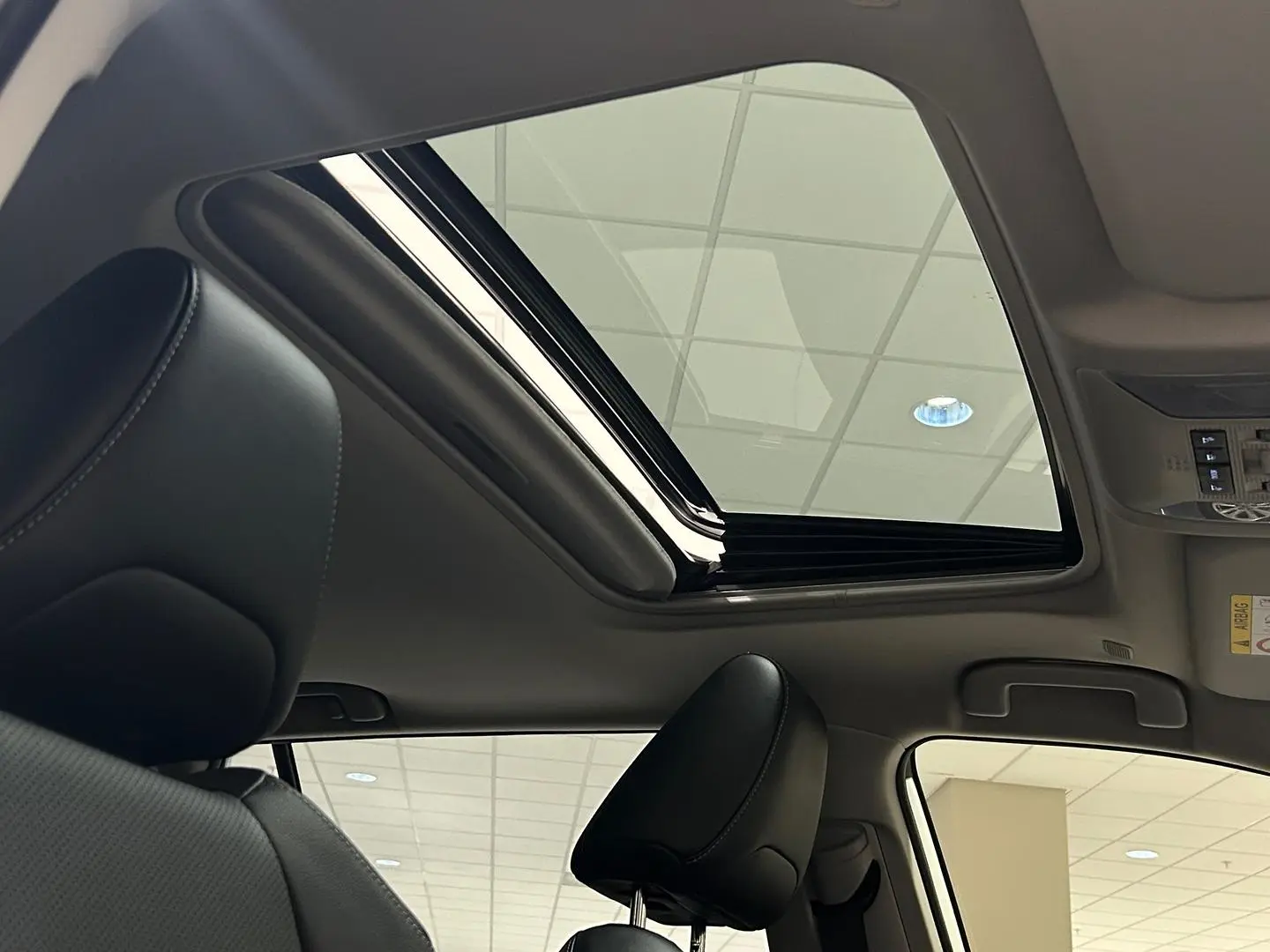 2024 Toyota RAV4 Gallery Image 22