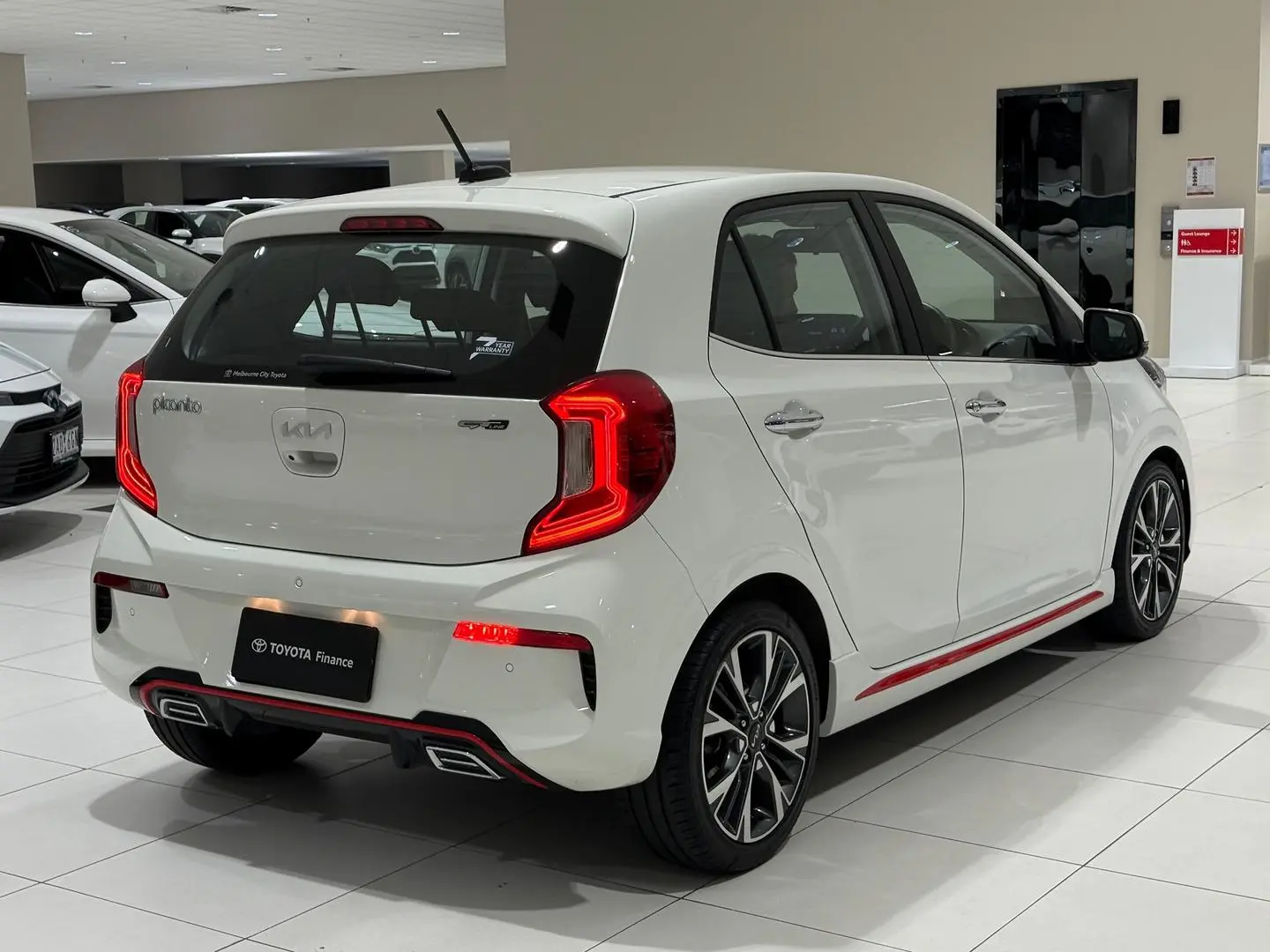 2022 Kia Picanto Gallery Image 9