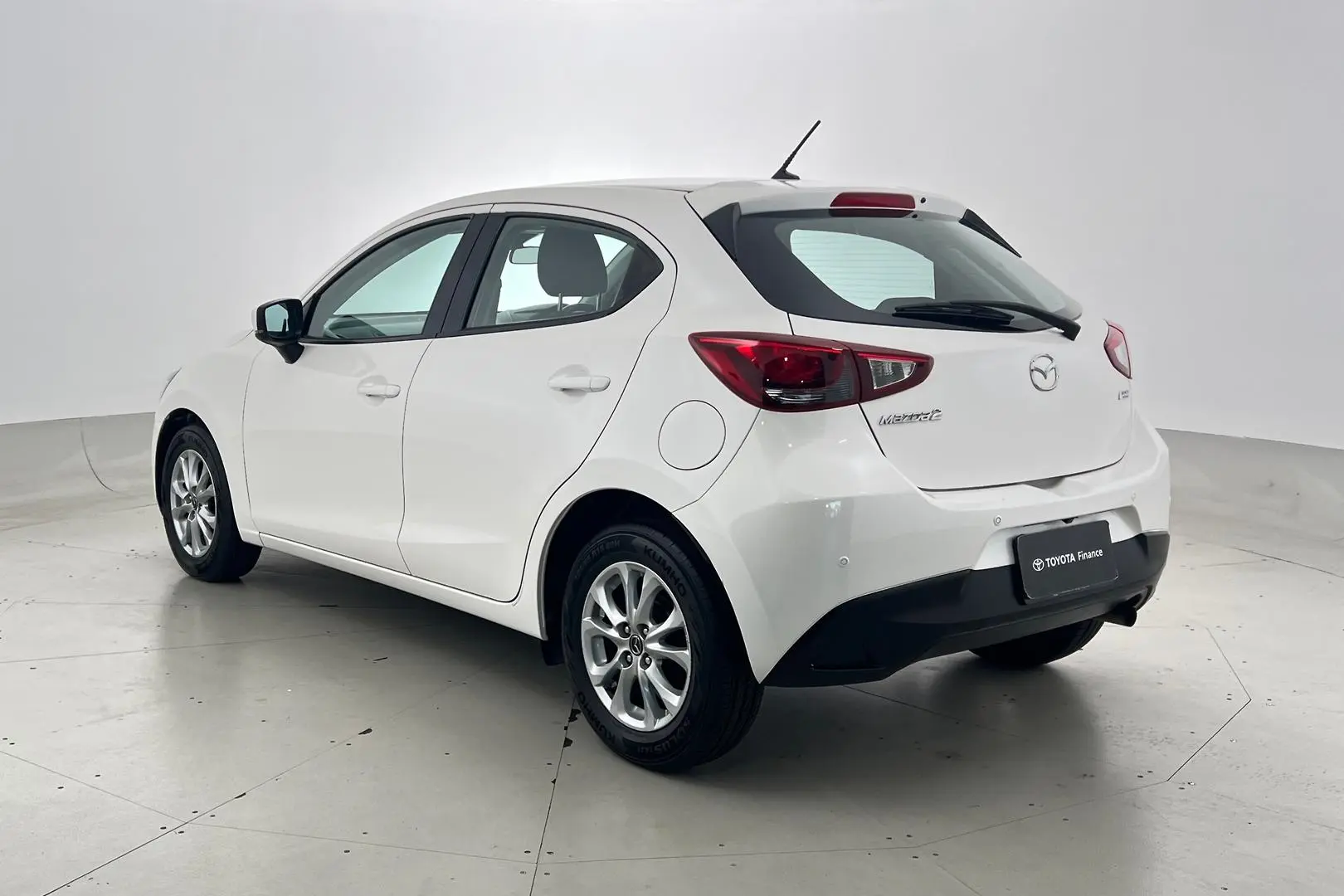 2019 Mazda 2 Gallery Image 7