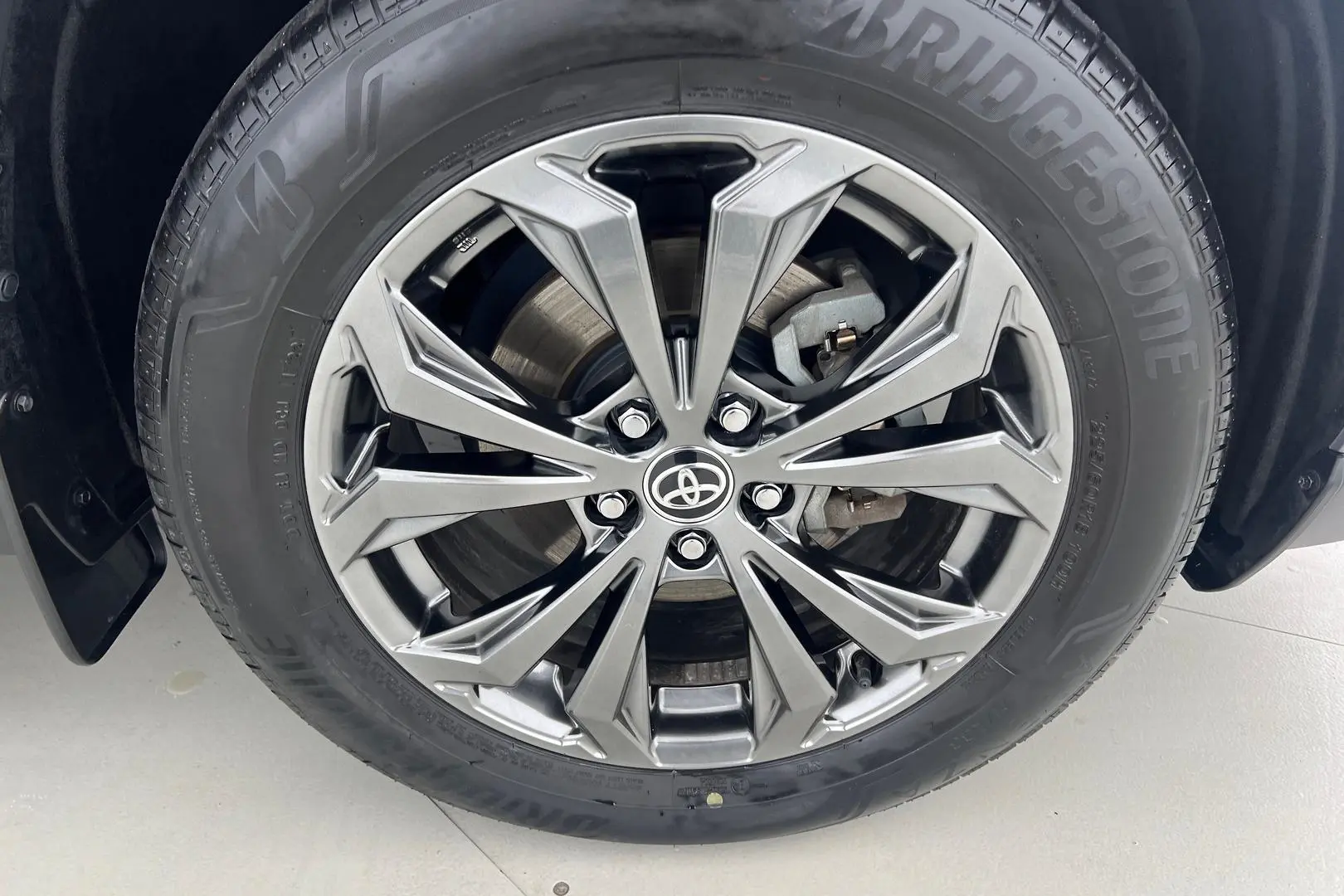 2022 Toyota RAV4 Gallery Image 20