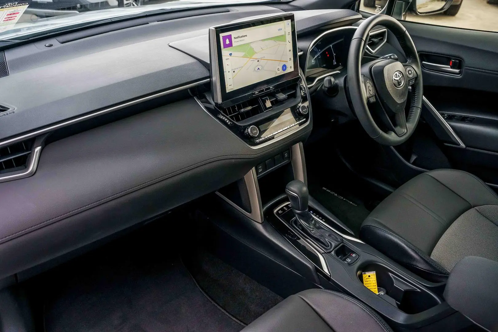 2024 Toyota Corolla Cross Gallery Image 8