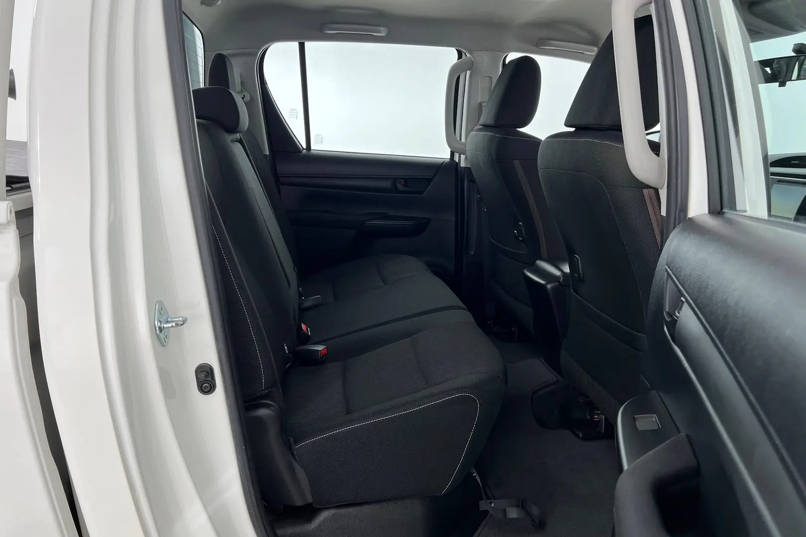 2018 Toyota Hilux Gallery Image 13