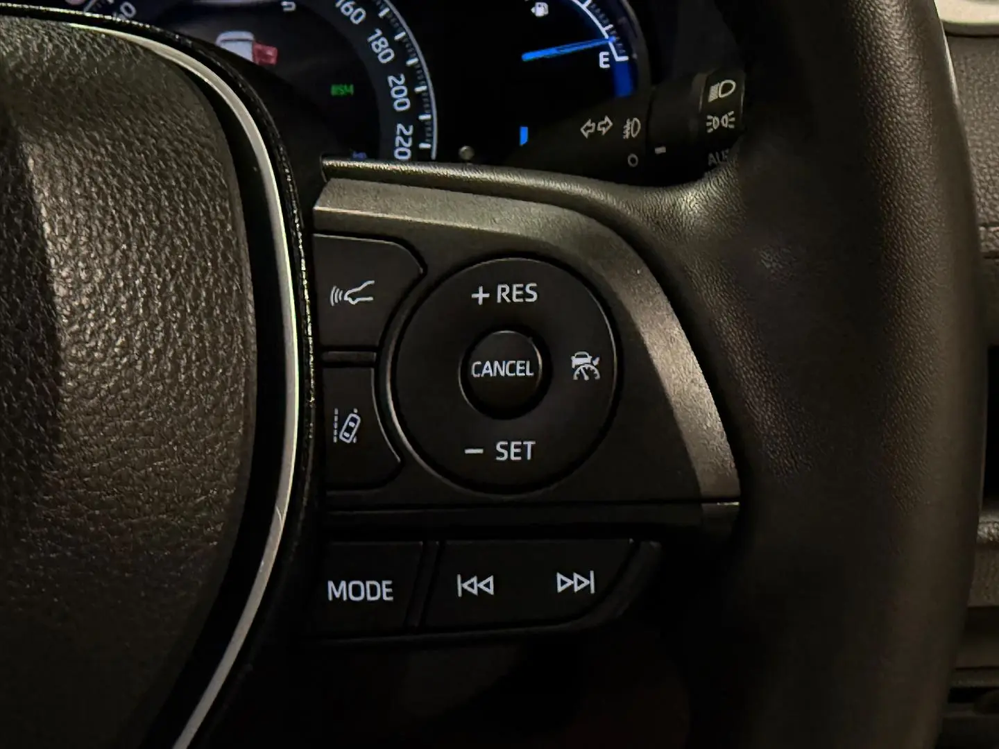 2024 Toyota RAV4 Gallery Image 19