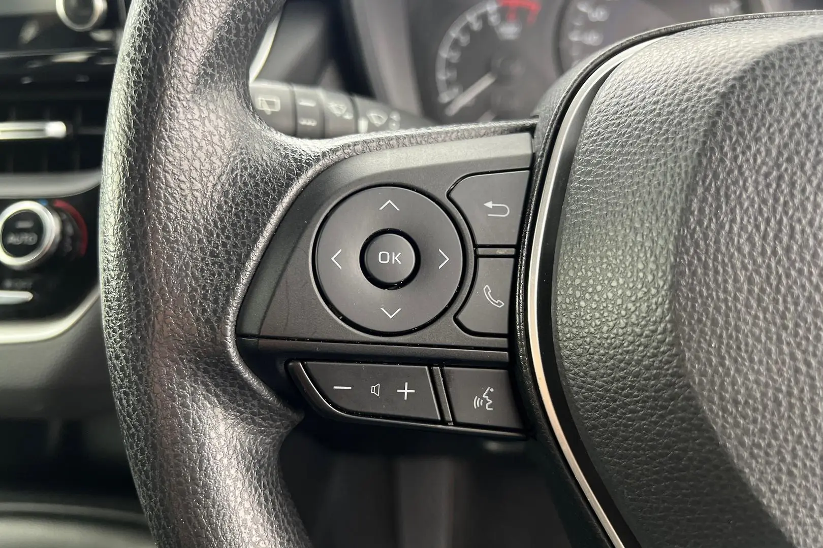 2022 Toyota Corolla Gallery Image 18