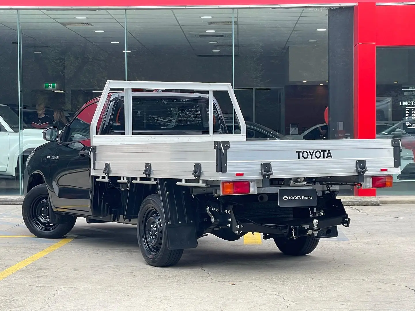 2023 Toyota Hilux Gallery Image 9