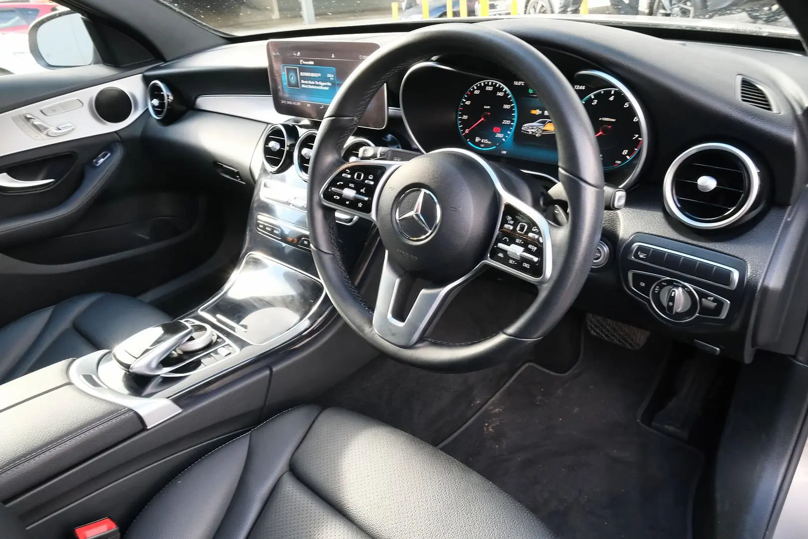 2021 Mercedes-Benz C-Class Gallery Image 7