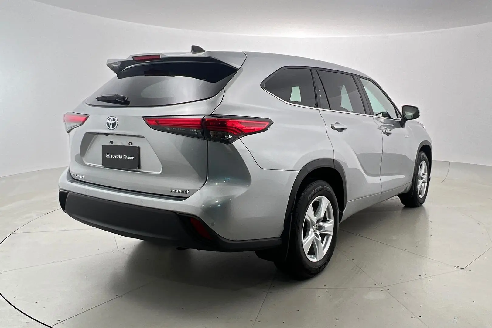 2023 Toyota Kluger Gallery Image 4