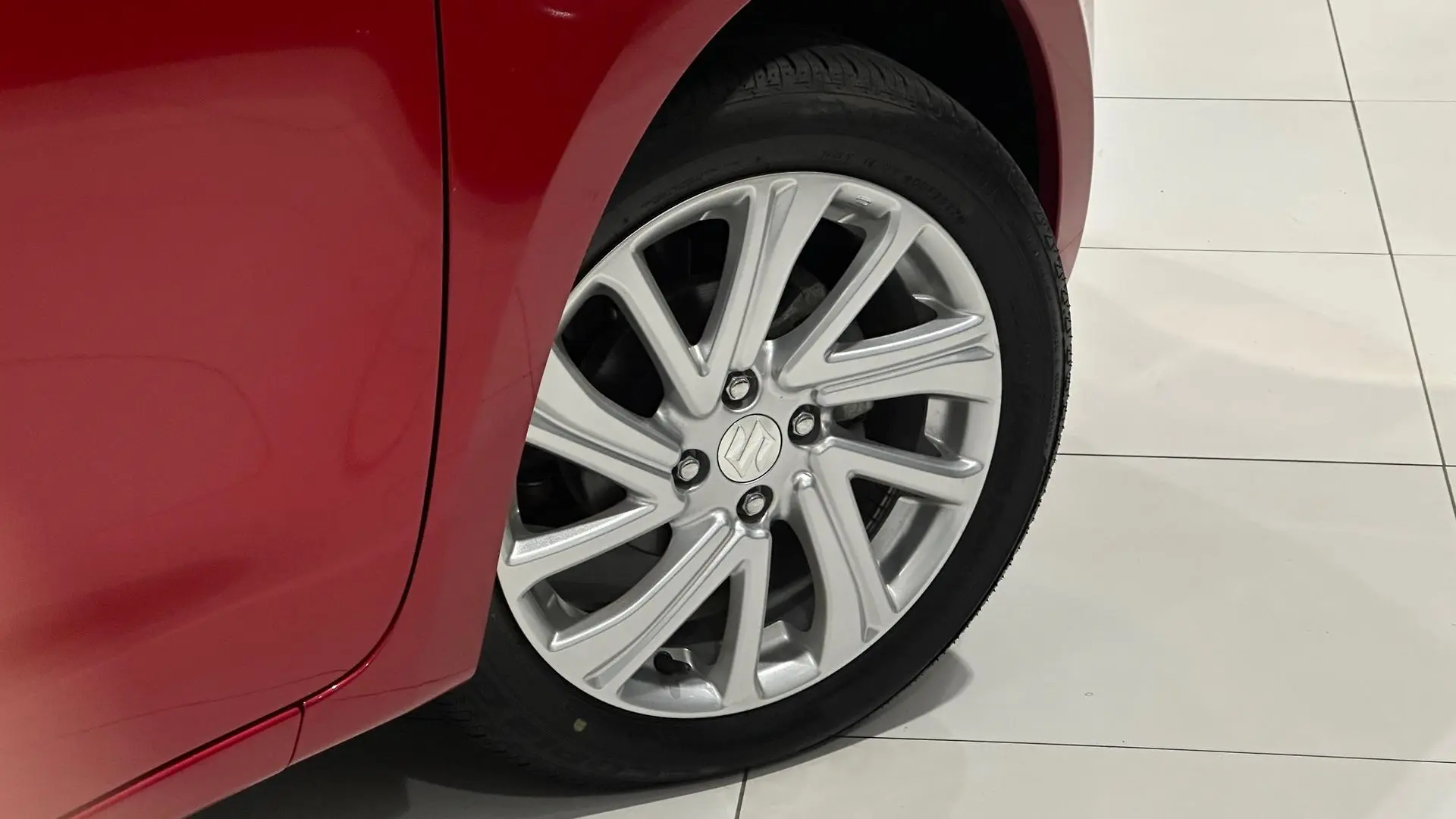 2022 Suzuki Swift Gallery Image 24