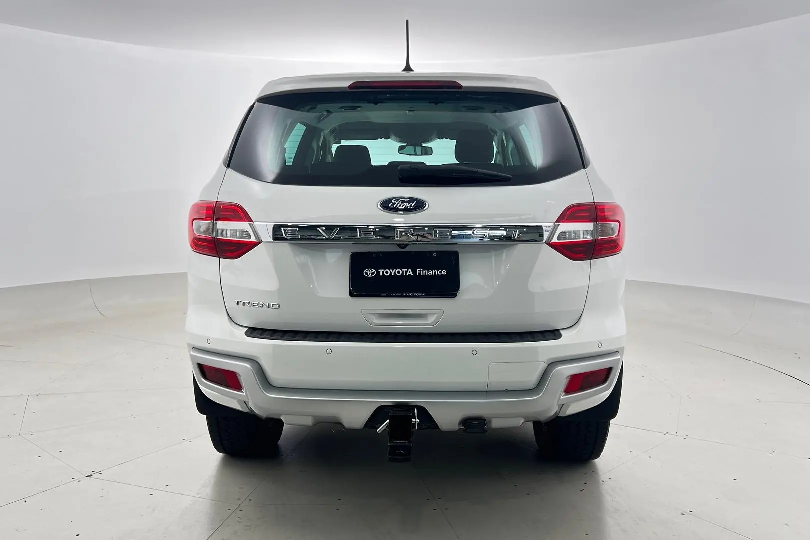 2018 Ford Everest Gallery Image 6