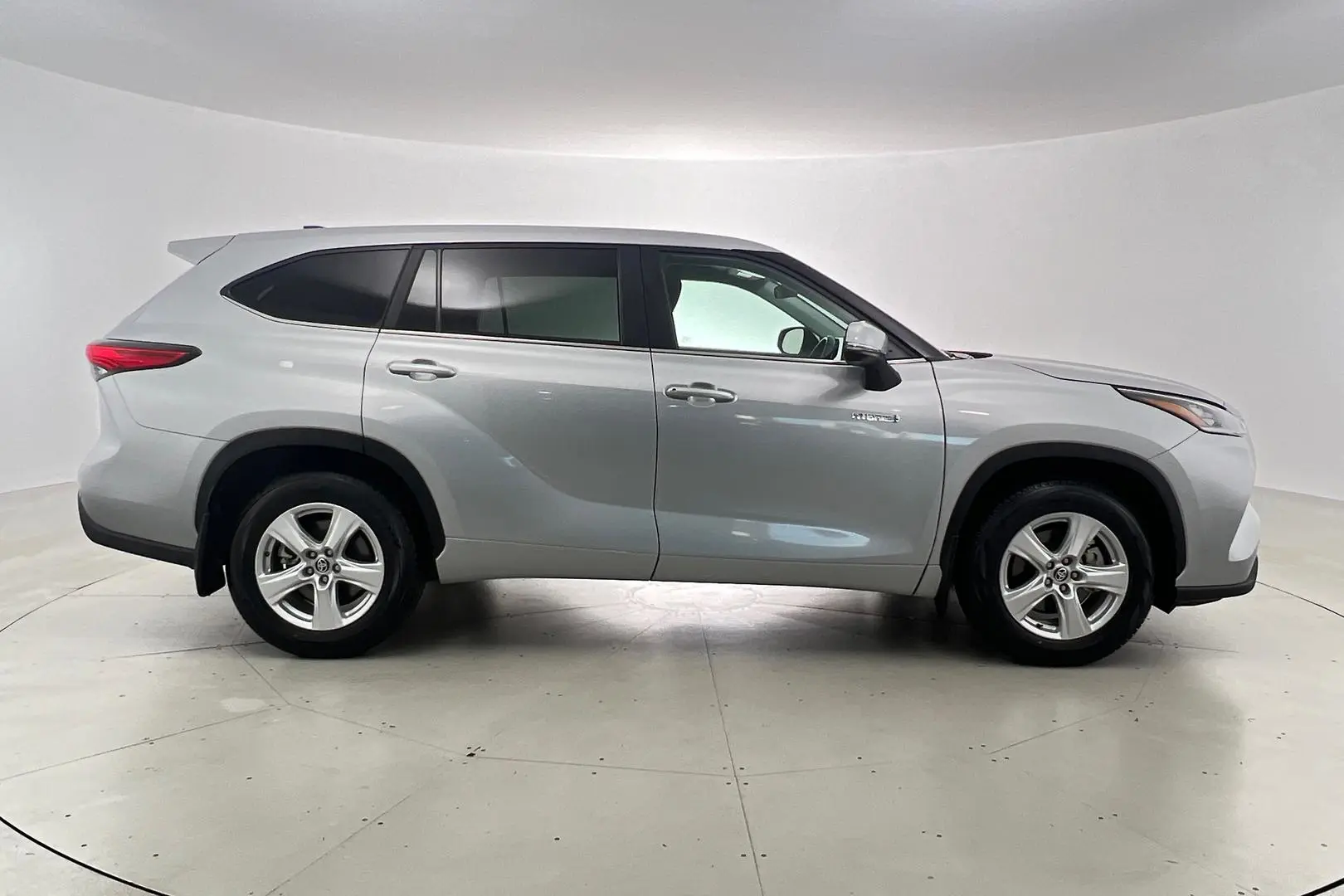 2023 Toyota Kluger Gallery Image 5