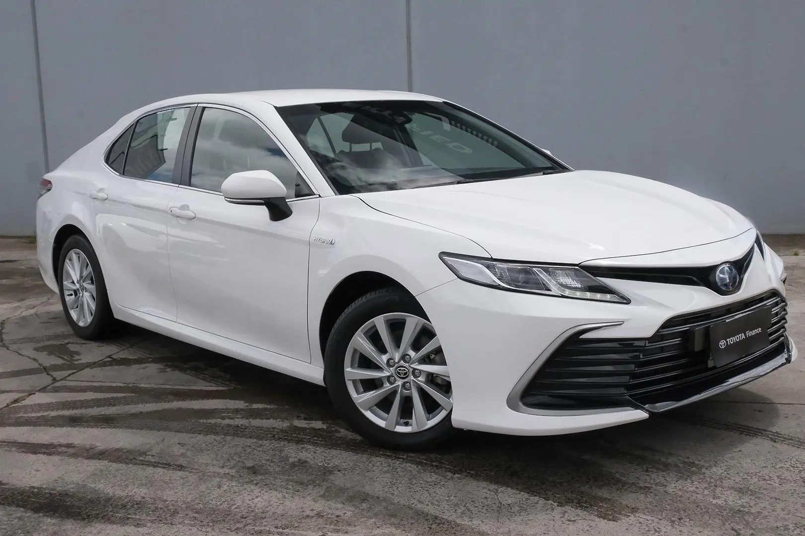 2023 Toyota Camry Gallery Image 1