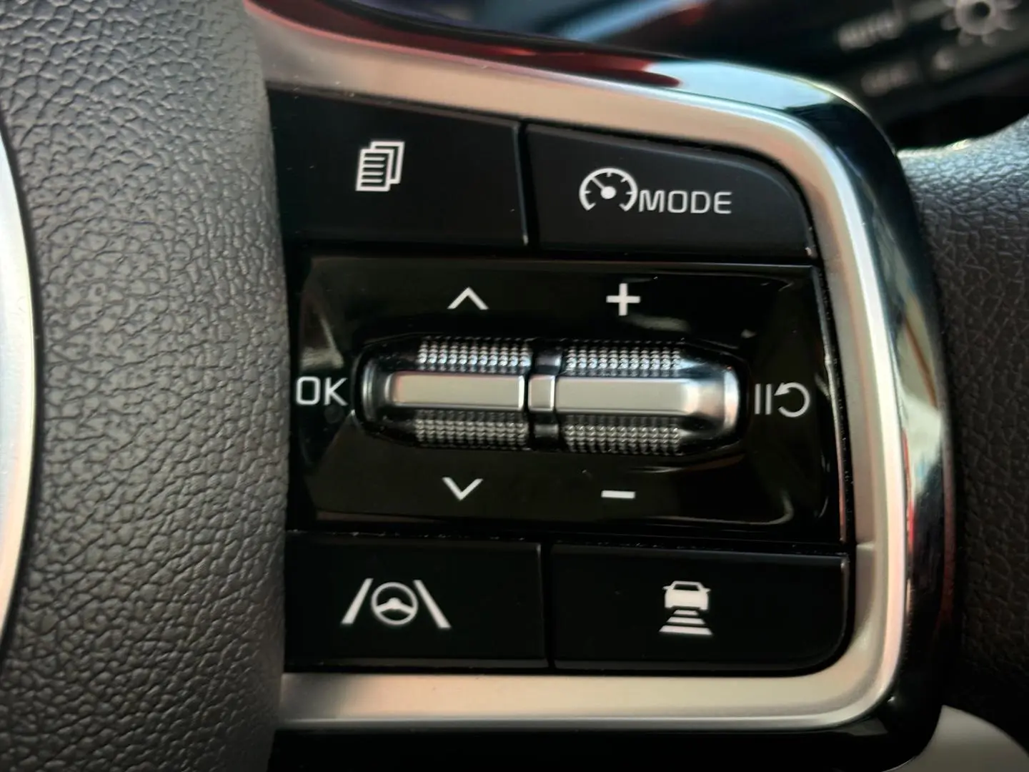 2022 Kia Carnival Gallery Image 21