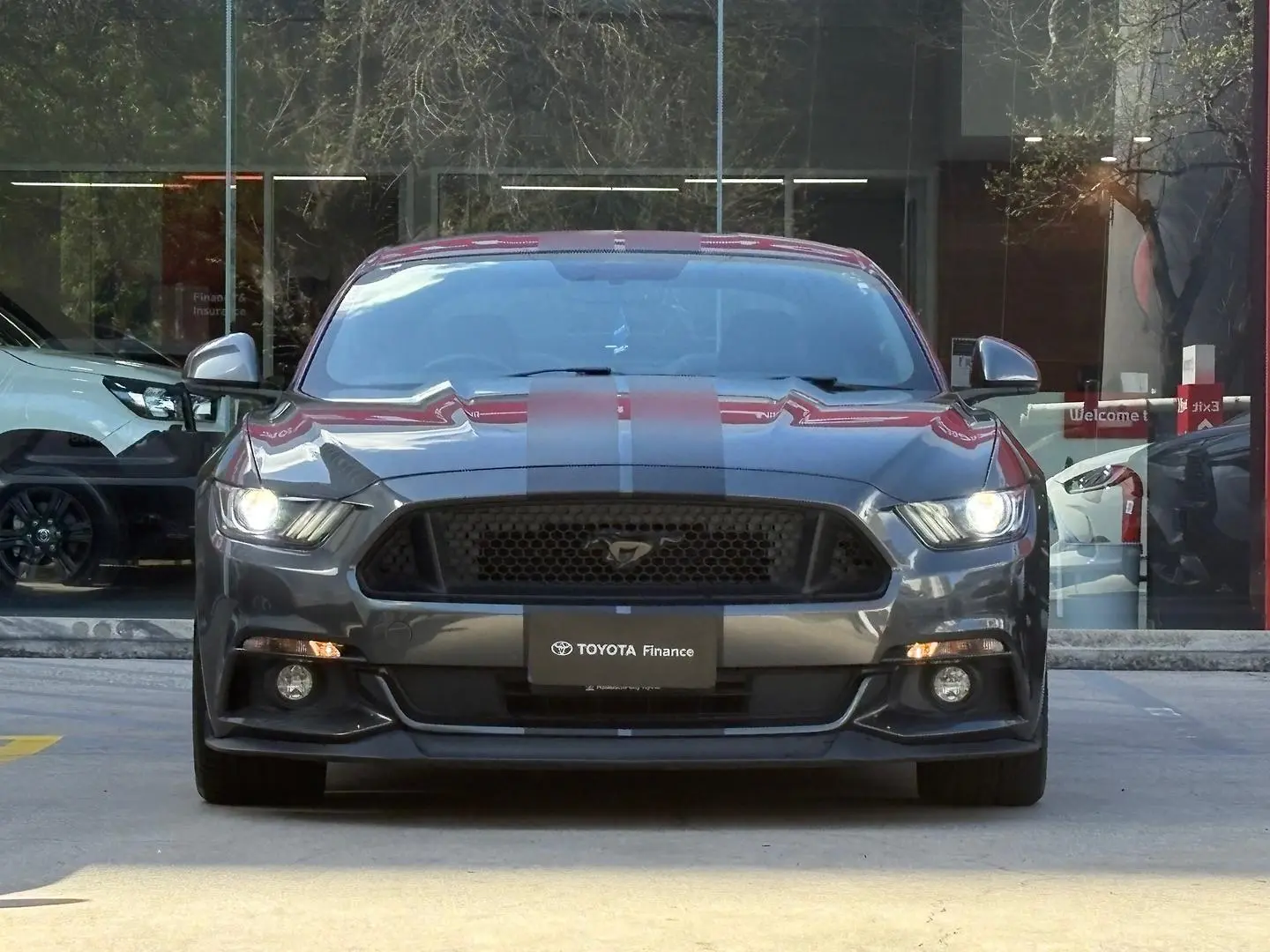 2017 Ford Mustang Gallery Image 7