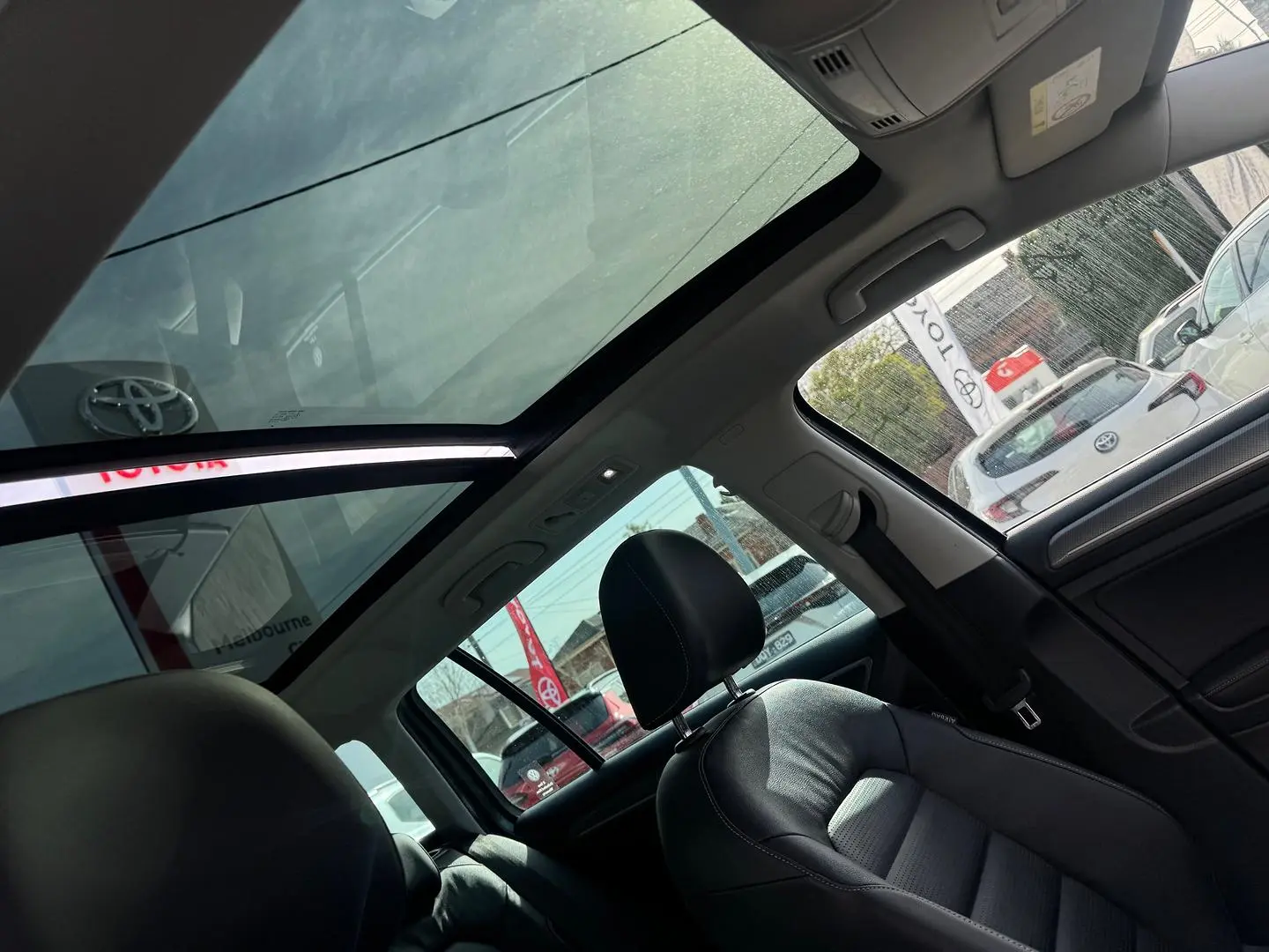 2018 Volkswagen Golf Gallery Image 14