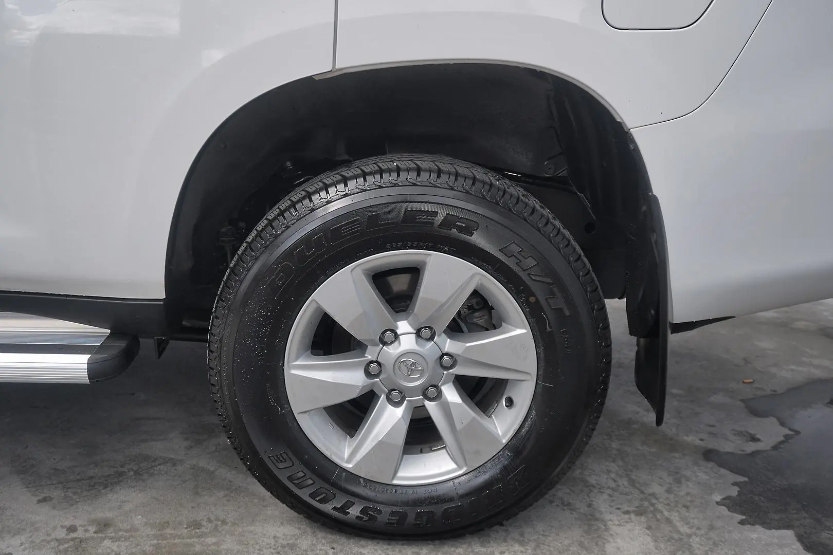 2020 Toyota Landcruiser Prado Gallery Image 18