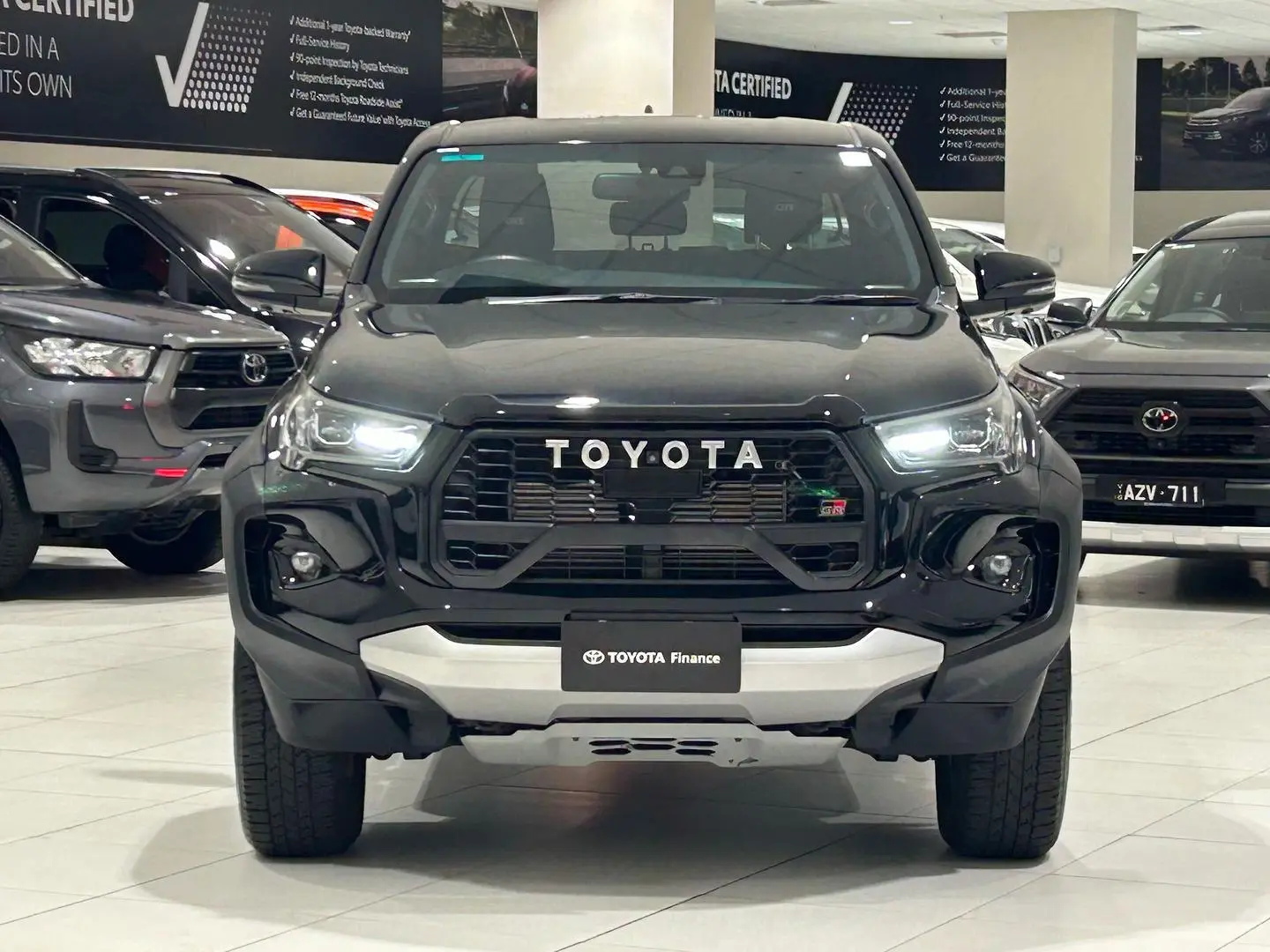 2024 Toyota Hilux Gallery Image 4