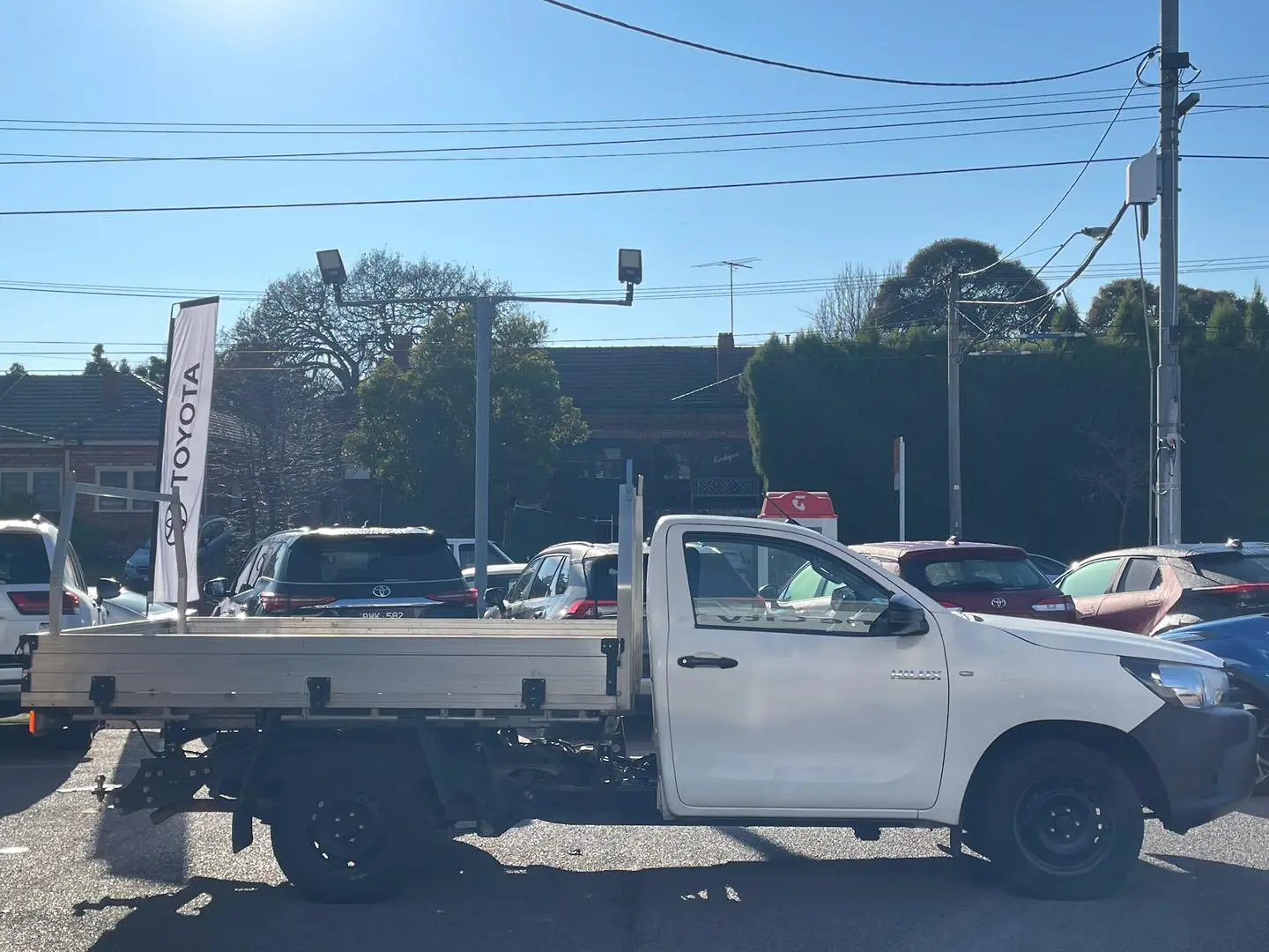 2017 Toyota Hilux Gallery Image 3