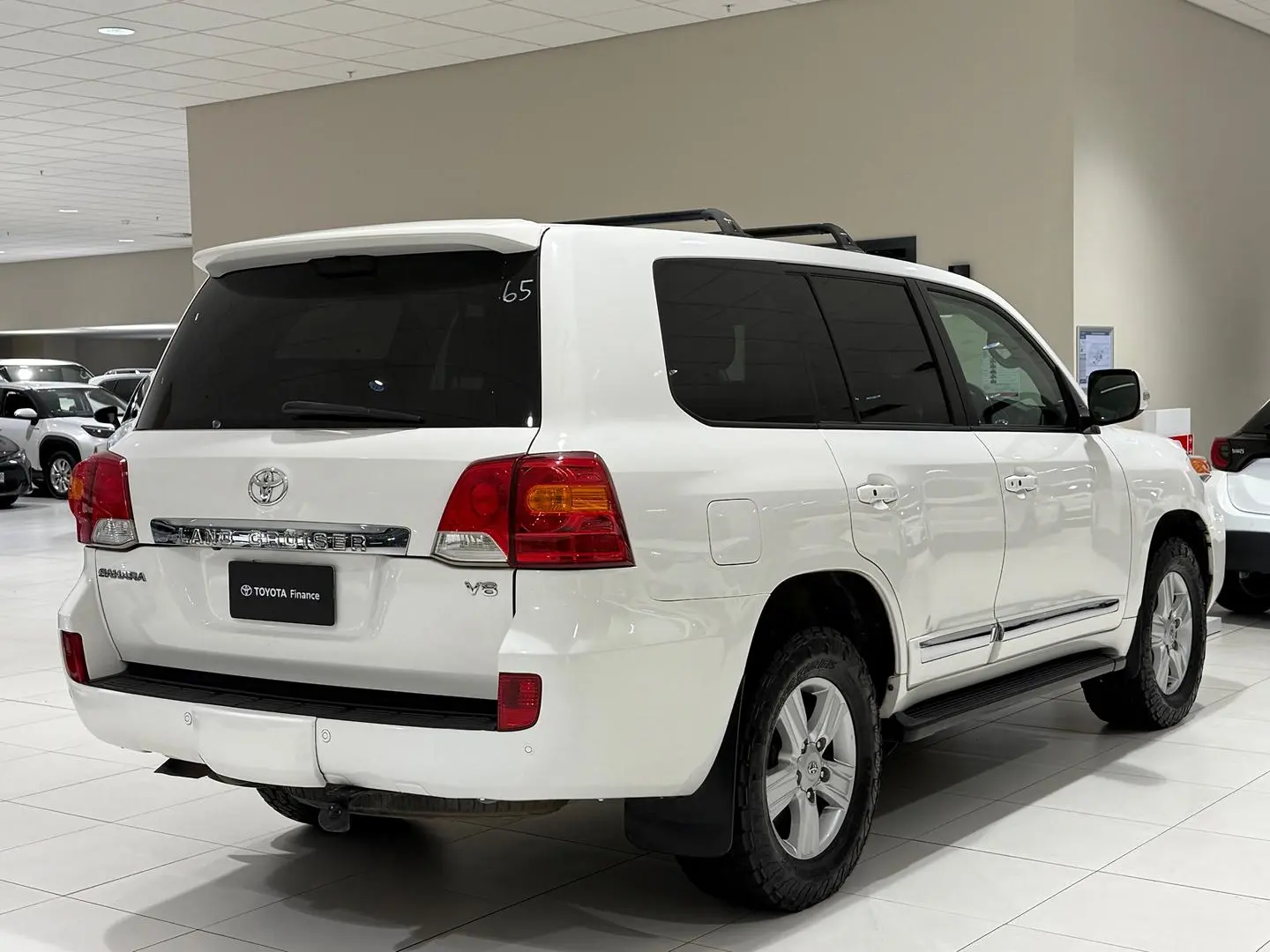2013 Toyota Landcruiser Gallery Image 10