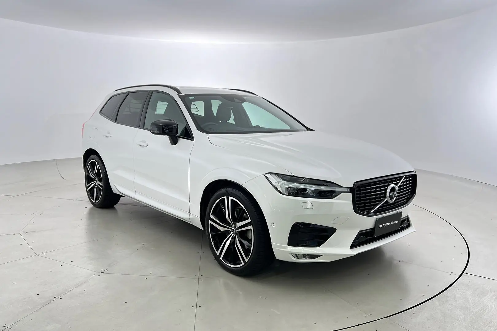 2021 Volvo Xc60 Gallery Image 1