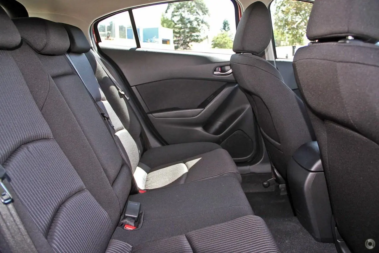 2014 Mazda 3 Gallery Image 7