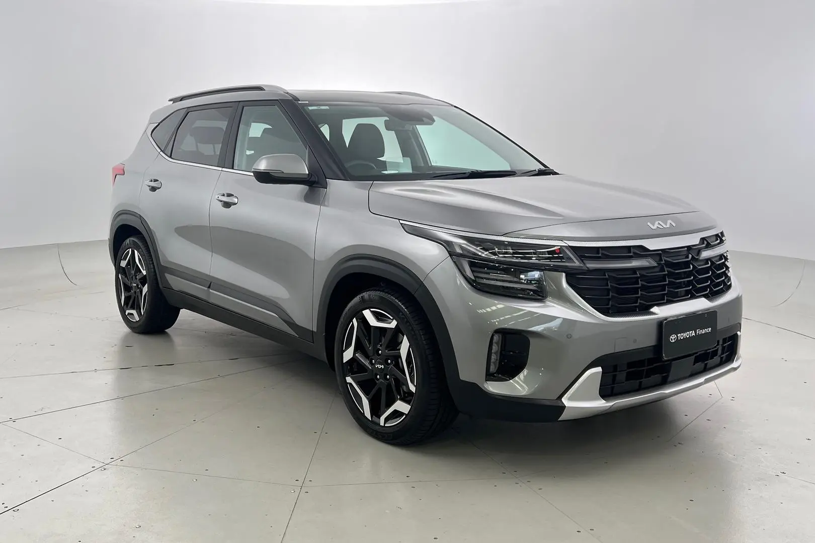 2023 Kia Seltos Gallery Image 1