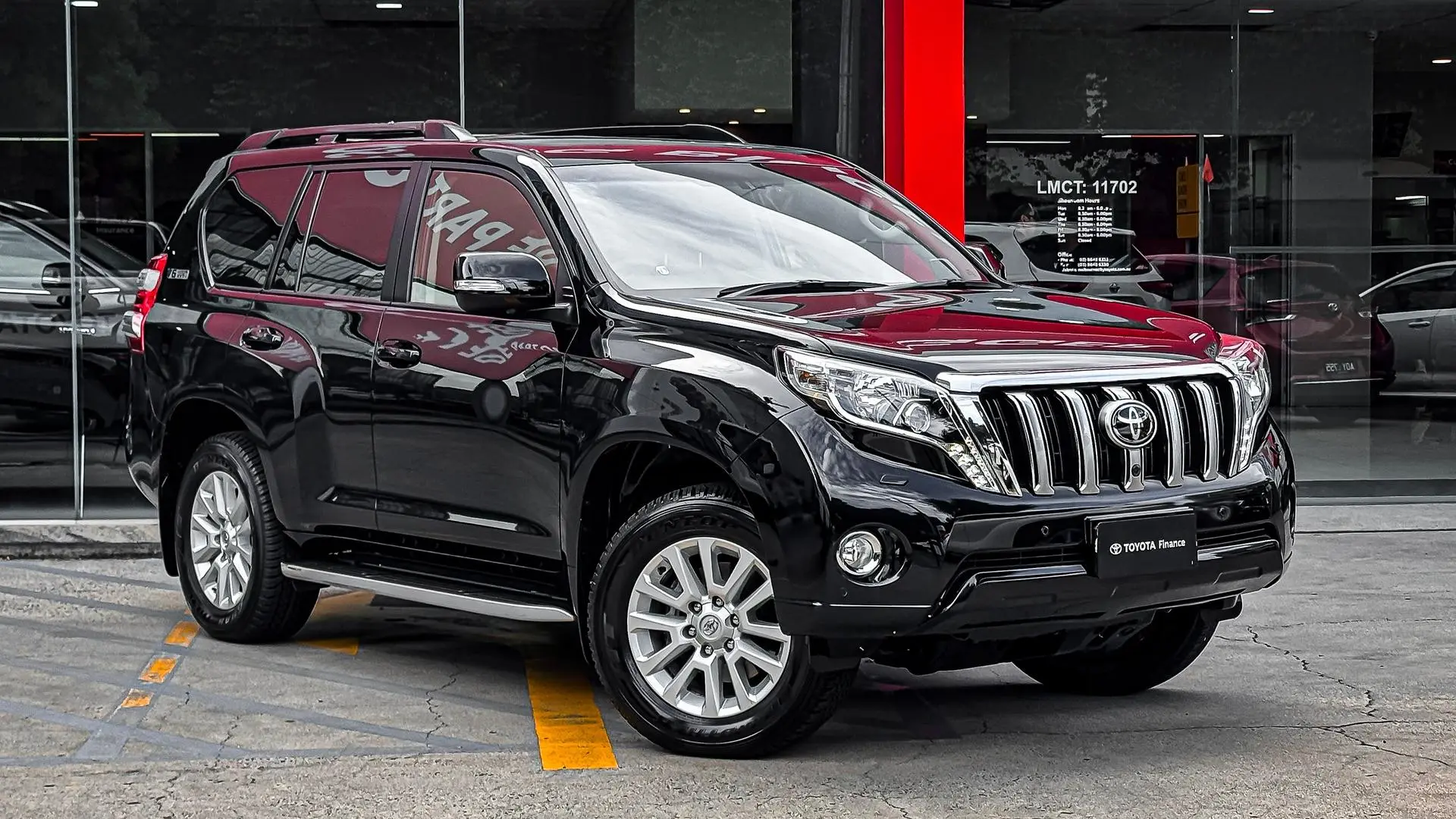 2016 Toyota Landcruiser Prado Gallery Image 1