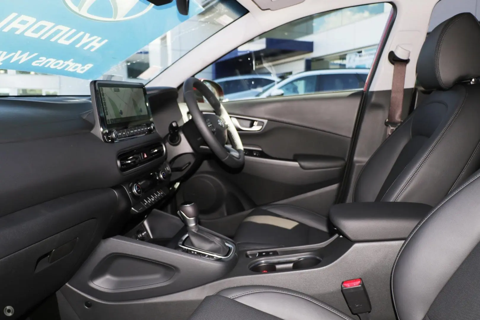 2022 Hyundai Kona Gallery Image 7