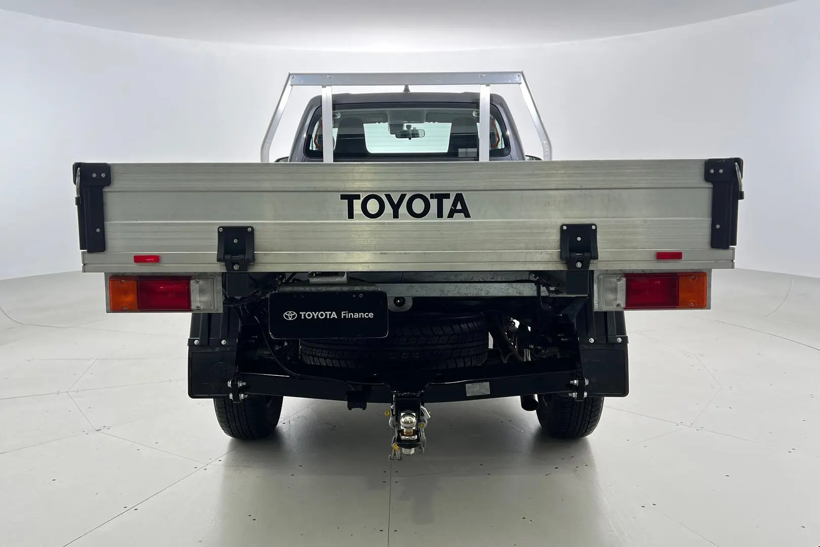 2022 Toyota Hilux Gallery Image 7