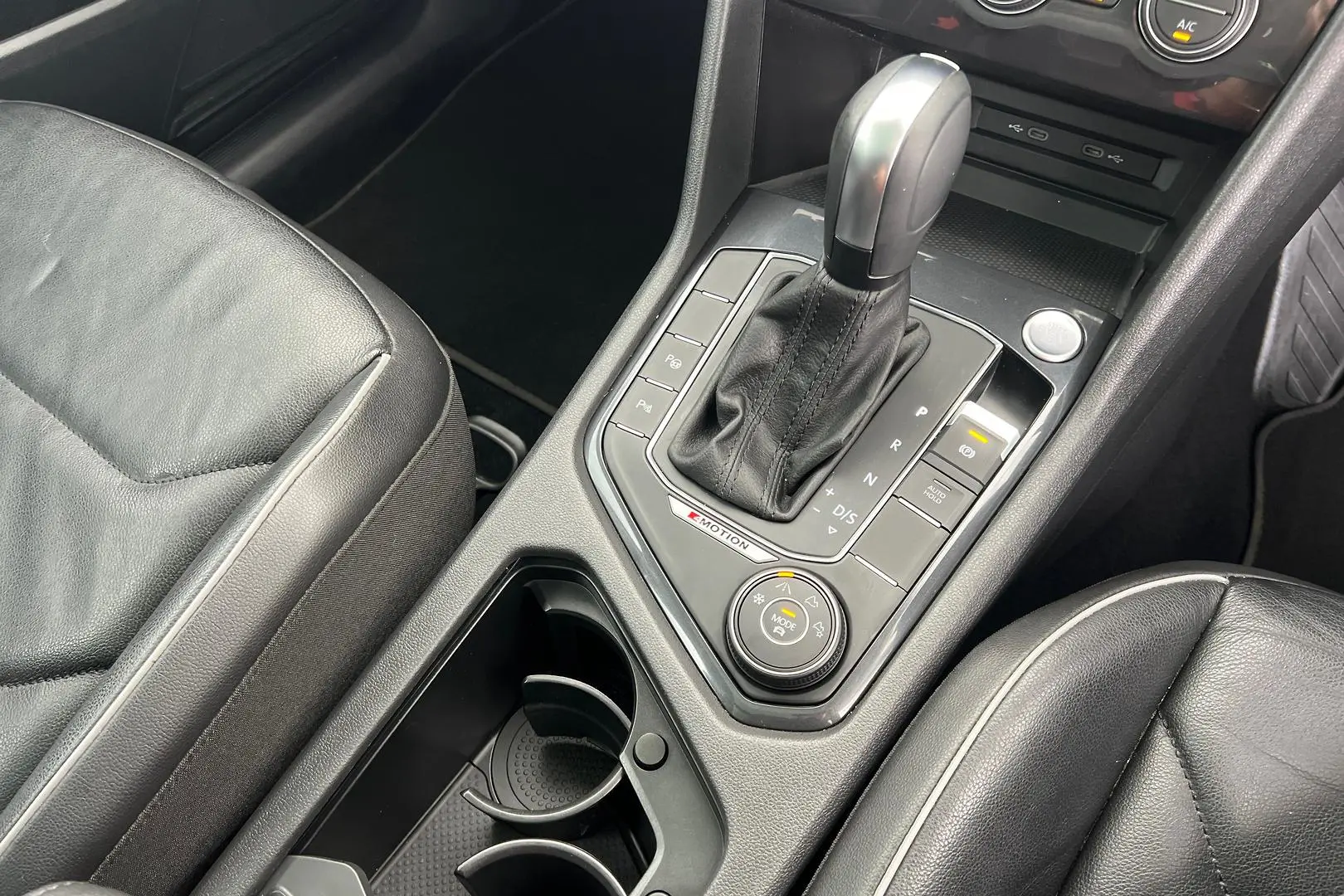 2021 Volkswagen Tiguan Gallery Image 12