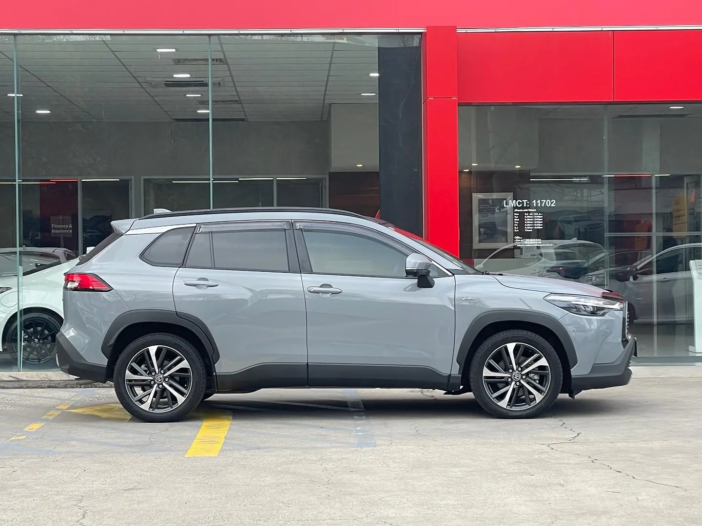 2024 Toyota Corolla Cross Gallery Image 2