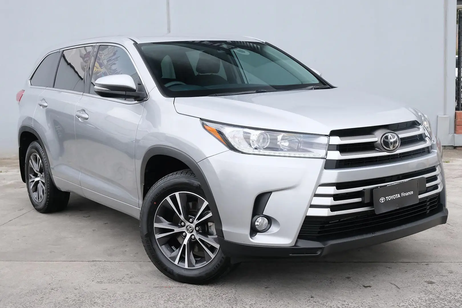 2020 Toyota Kluger Gallery Image 1