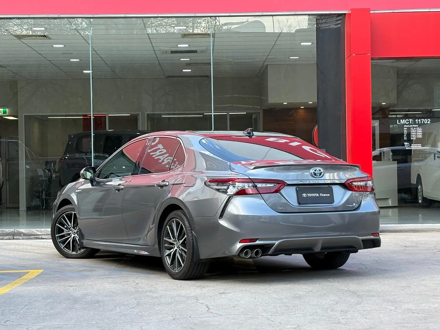 2023 Toyota Camry Gallery Image 11