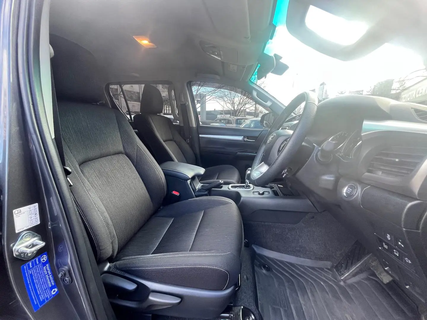 2024 Toyota Hilux Gallery Image 13