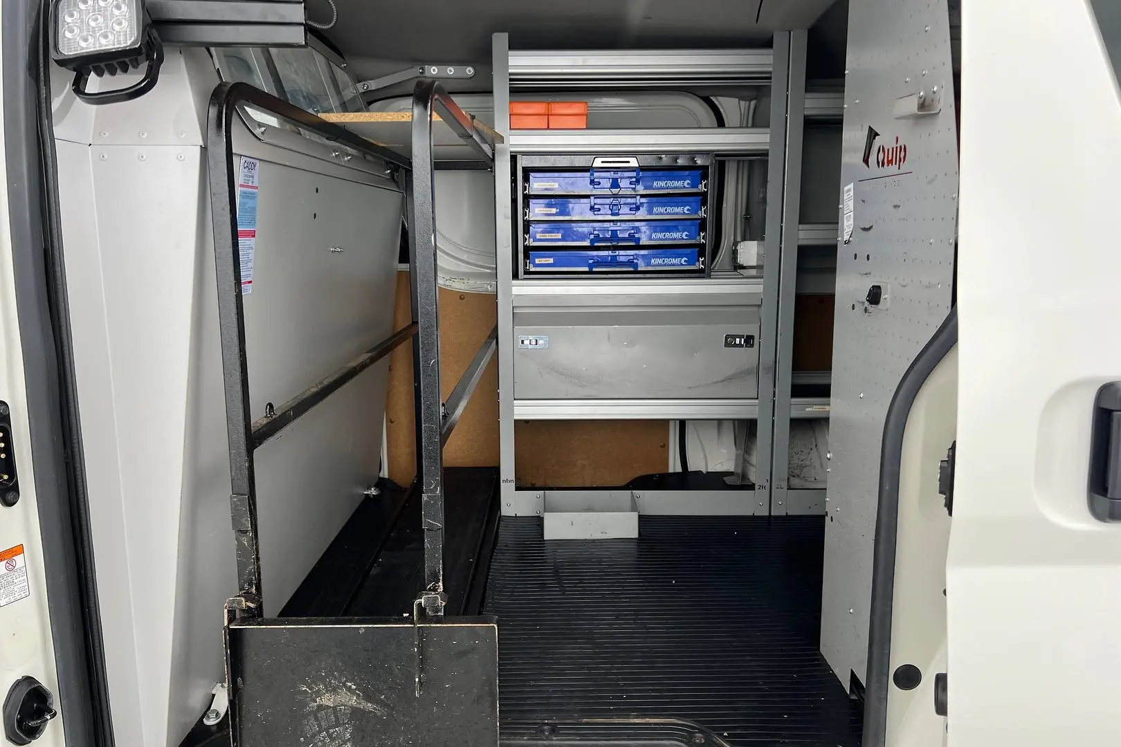 2019 Toyota Hiace Gallery Image 21