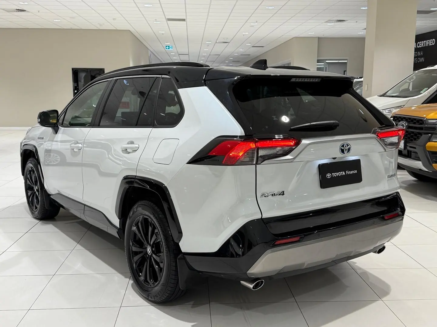 2024 Toyota RAV4 Gallery Image 8