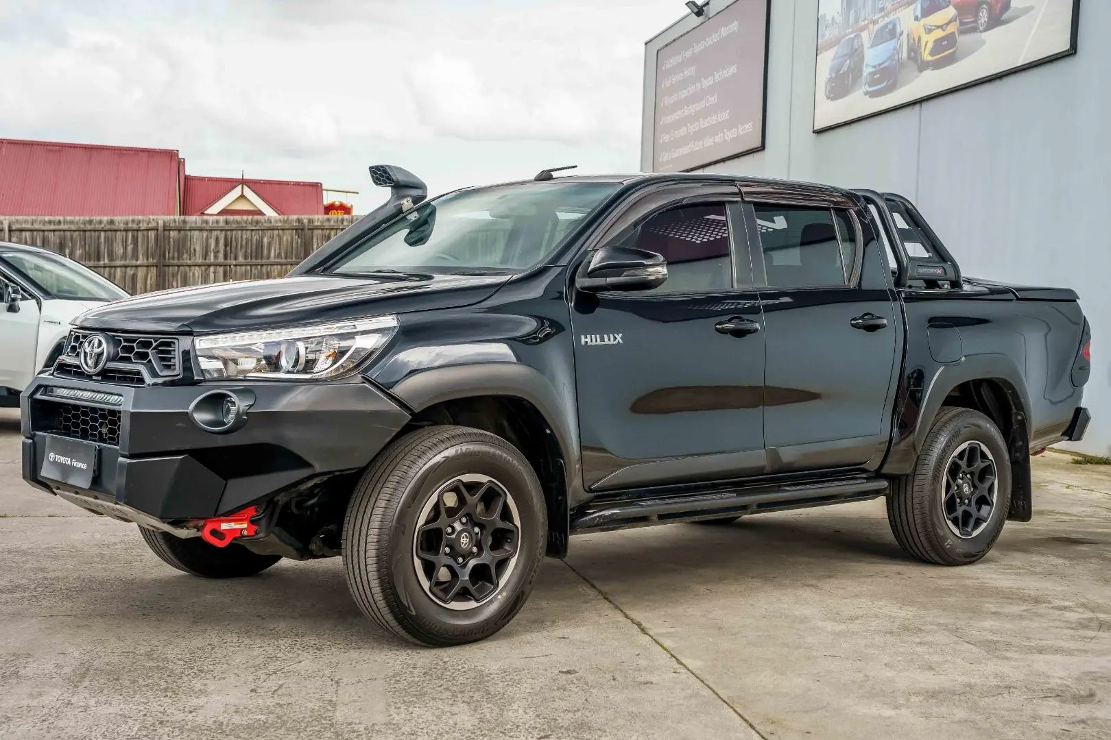2018 Toyota Hilux Gallery Image 5