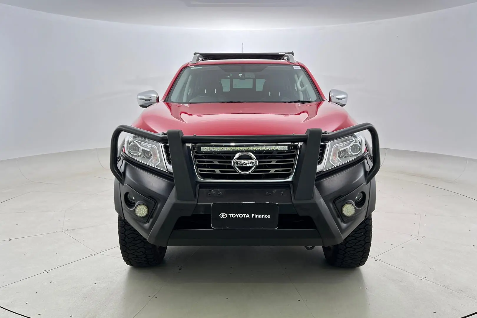 2017 Nissan Navara Gallery Image 10