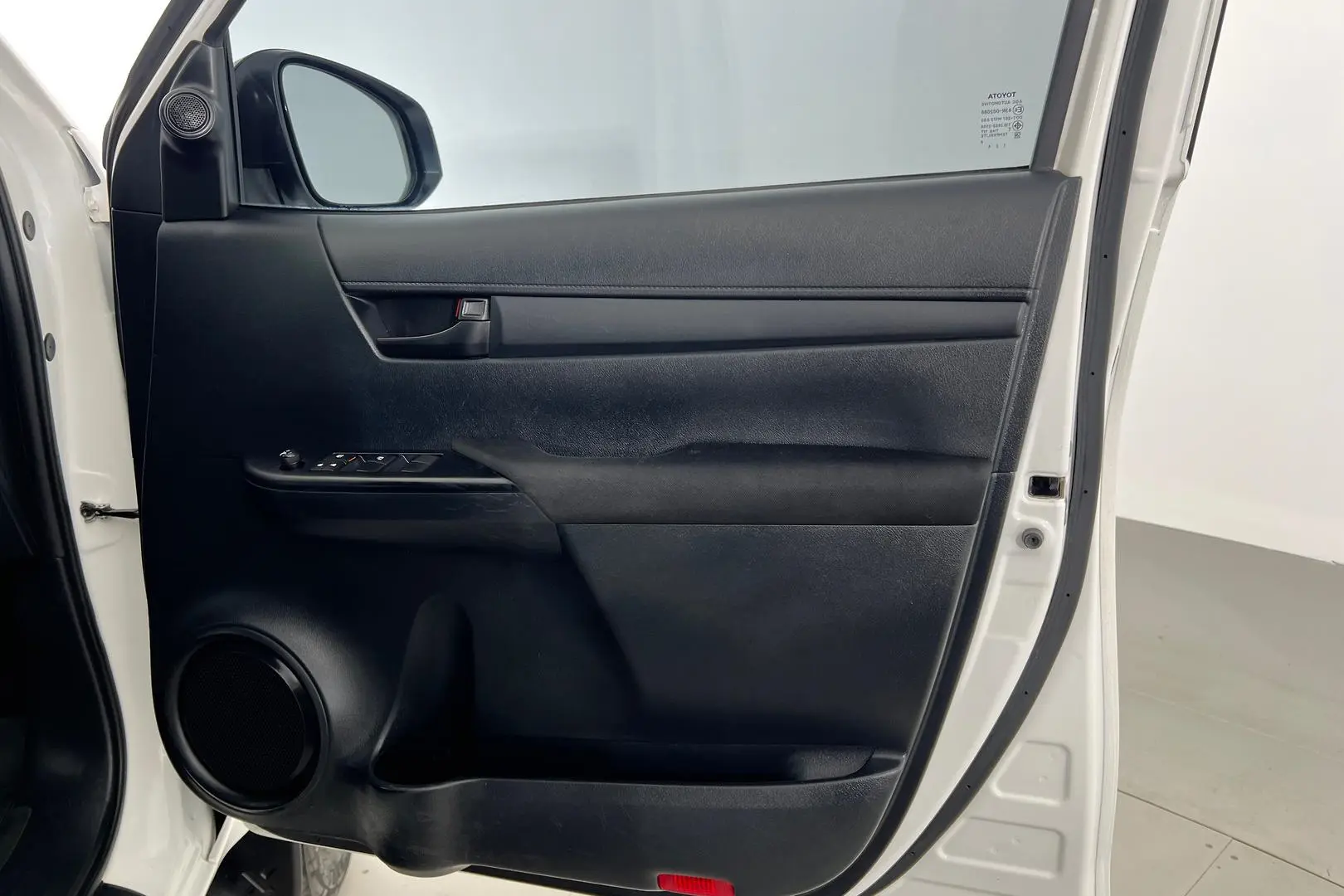 2018 Toyota Hilux Gallery Image 18